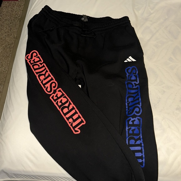 black adidas joggers - Picture 1 of 6